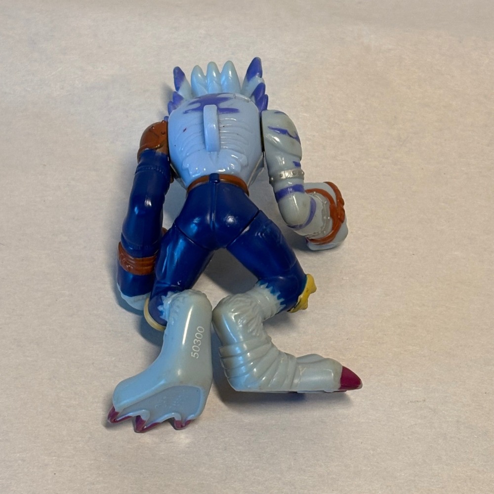 Bandai WereGarurumon Action Figure Unisex 2.5in Blue Good Vintage 1999 Digimon - Picture 3 of 7